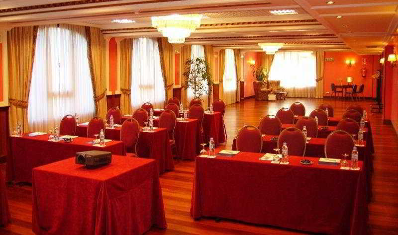 Tryp Bilbao Sondika Hotel Facilități foto